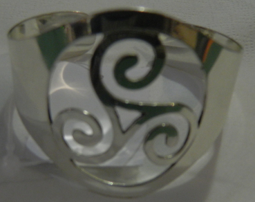 Celtic Triple Spiral Bangle (KVB01)